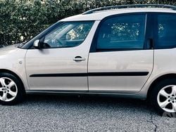 Grigio Usata 2012 Skoda Roomster Monovolume | 4450 €