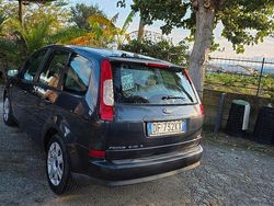 Usata 2006 Ford C-MAX Monovolume | 2000 € (Buon prezzo)