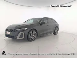Nero mito metallizzato Usata 2024 Audi A5 Comfort Coupé | 46.400 € (Super prezzo)