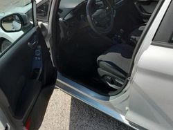 Grigio Usata 2018 Ford Fiesta Active Due volumi | 10.300 € (Buon prezzo)