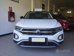 Bianco Usata 2023 VW T-Roc Style SUV | 25.900 € (Buon prezzo)
