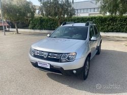 Grigio Usata 2014 Dacia Duster Lauréate SUV | 7990 € (Buon prezzo)