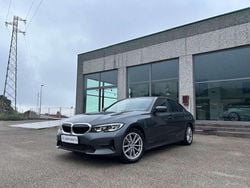 Mineralgrau metallic Usata 2022 BMW 318 Tre volumi | 24.900 € (Buon prezzo)