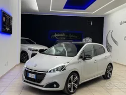 Bianco Usata 2016 Peugeot 208 GT-line Due volumi | 8299 € (Buon prezzo)