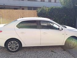Usata 2016 Citroën C-Elysee I Exclusive Tre volumi | 6500 € (Buon prezzo)