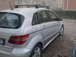 Grigio Usata 2010 Mercedes B200 Monovolume | 2800 € (Ottimo prezzo)