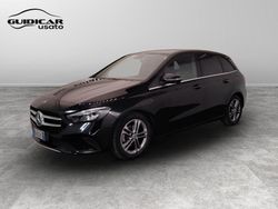 Nero cosmo Usata 2020 Mercedes B180 Monovolume | 20.200 € (Ottimo prezzo)