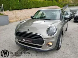 Grigio Usata 2018 Mini Cooper D Business Due volumi | 17.990 € (Buon prezzo)