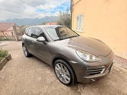 Usata 2013 Porsche Cayenne SUV | 14.000 € (Super prezzo)