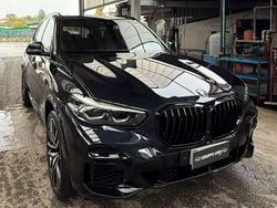 Blu/azzurro Usata 2022 BMW X5 M Sport SUV | 51.800 € (Buon prezzo)