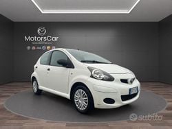Bianco Usata 2011 Toyota Aygo Due volumi | 4000 € (Buon prezzo)