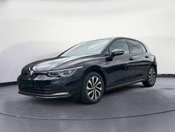 Nero metallizzato Usata 2022 VW Golf VIII Life Tre volumi | 26.900 € (Buon prezzo)