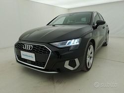 Nero Usata 2022 Audi A3 Advanced Tre volumi | 23.990 € (Ottimo prezzo)