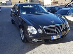 Nero Usata 2009 Mercedes E220 Tre volumi | 10.900 € (Ottimo prezzo)