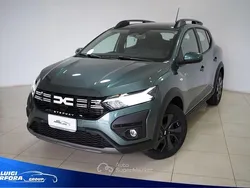 Verde Nuova 2025 Dacia Sandero Expression Due volumi | 17.290 € (Buon prezzo)