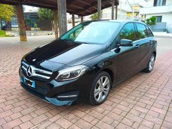 Nero Usata 2017 Mercedes B180 Monovolume | 12.900 € (Buon prezzo)