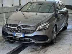 Grigio Usata 2015 Mercedes A180 Premium Tre volumi | 15.000 € (Cara)