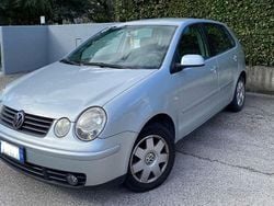 Usata 2004 VW Polo Comfortline Tre volumi | 1200 € (Buon prezzo)