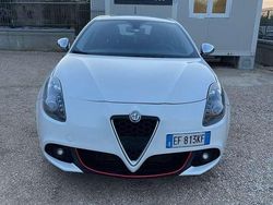 Bianco Usata 2011 Alfa Romeo Giulietta Distinctive Tre volumi | 5600 € (Buon prezzo)