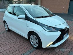 Bianco Usata 2017 Toyota Aygo Due volumi | 11.900 € (Cara)