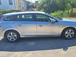 Grigio Usata 2015 Volvo V60 Station wagon | 5000 € (Buon prezzo)