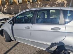 Argento Usata 2005 Mercedes A180 Elegance Monovolume | 1999 € (Buon prezzo)