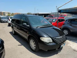 Usata 2007 Chrysler Voyager Limited Monovolume | 3990 € (Cara)