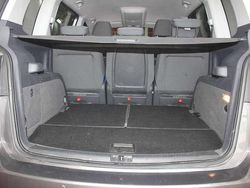 Grigio Usata 2012 VW Touran Comfortline Monovolume | 11.000 € (Molto cara)