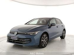 Blu Usata 2024 VW Golf VIII Style Due volumi | 31.500 € (Buon prezzo)