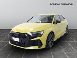 Giallo Nuova 2025 Audi RS3 Sportback Ambiente Due volumi | 76.601 € (Molto cara)
