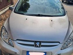 Grigio Usata 2003 Peugeot 307 Tre volumi | 400 €