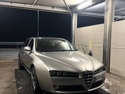 Grigio Usata 2006 Alfa Romeo 159 Station wagon | 2900 € (Buon prezzo)