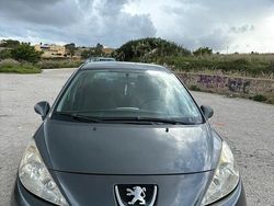 Nero Usata 2009 Peugeot 207 Due volumi | 2400 € (Buon prezzo)