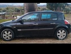 Usata 2006 Renault Mégane II Tre volumi | 1300 €