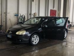 Nero Usata 2007 VW Golf V Due volumi | 1500 € (Super prezzo)