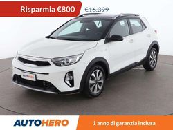 Bianco Usata 2022 Kia Stonic Style SUV | 15.599 € (Buon prezzo)