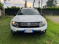 Bianco Usata 2014 Dacia Duster Lauréate SUV | 4400 € (Super prezzo)
