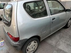Grigio Usata 2007 Fiat 600 Due volumi | 4000 € (Molto cara)