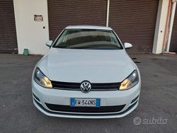 Bianco Usata 2014 VW Golf Comfortline Tre volumi | 7800 € (Buon prezzo)