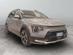 Grigio met Usata 2023 Kia Niro Style SUV | 25.900 € (Buon prezzo)