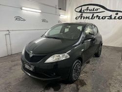Nero Usata 2019 Lancia Ypsilon Platinum Due volumi | 10.490 € (Cara)