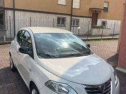 Bianco Usata 2015 Lancia Ypsilon Gold Due volumi | 7000 € (Buon prezzo)