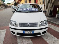 Bianco Usata 2004 Fiat Punto Dynamic Tre volumi | 1500 € (Ottimo prezzo)