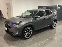 Grigio Usata 2021 Toyota Yaris Cross Lounge SUV | 21.300 € (Ottimo prezzo)