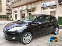 Other Usata 2009 Ford Fiesta Titanium Tre volumi | 2490 € (Buon prezzo)