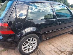 Nero Usata 2002 VW Golf IV Due volumi | 1450 € (Cara)