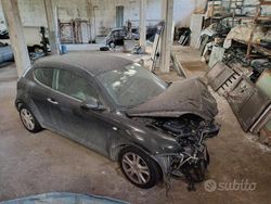 Nero Usata 2015 Alfa Romeo MiTo Due volumi | 1950 €