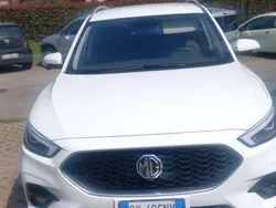 Bianco Nuova 2024 MG ZS Comfort Tre volumi | 19.000 € (Buon prezzo)