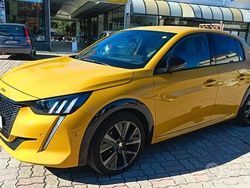 Giallo Usata 2021 Peugeot 208 GT Due volumi | 16.799 € (Molto cara)