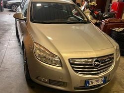 Grigio Usata 2012 Opel Insignia Station wagon | 3000 € (Buon prezzo)